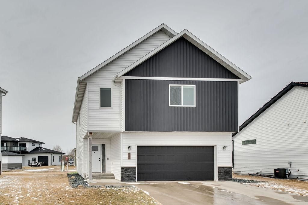 Photo of 507 7th Street E, Horace, ND 58047 (MLS # 7057934)