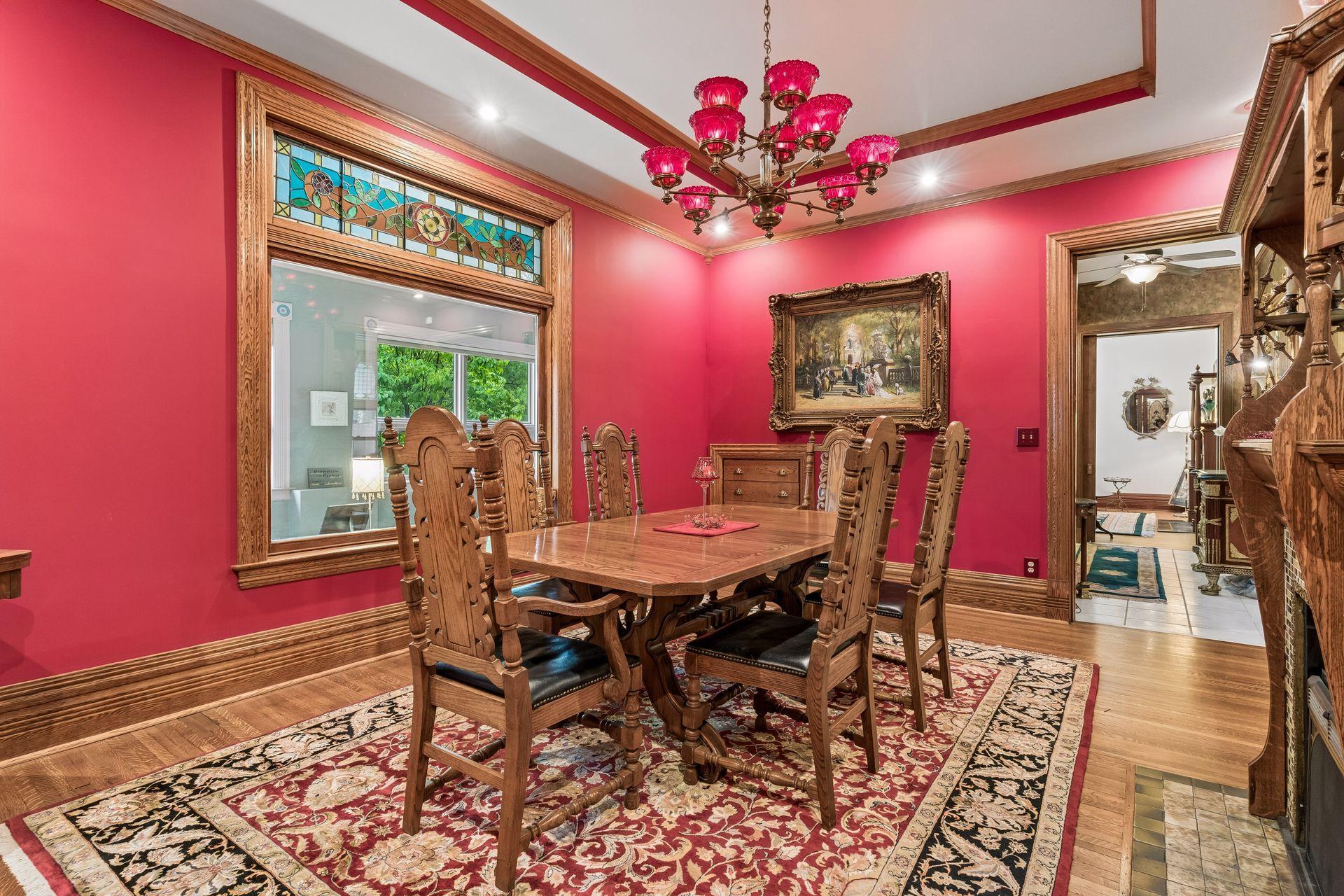 8 Bates Avenue