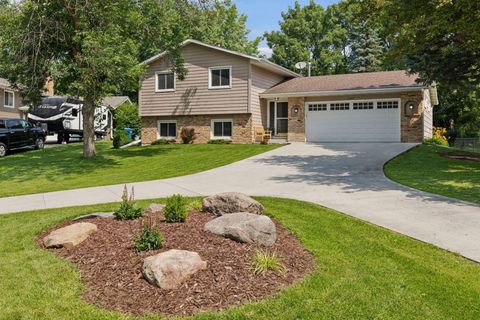 14410 40th Avenue N Plymouth MN 55446