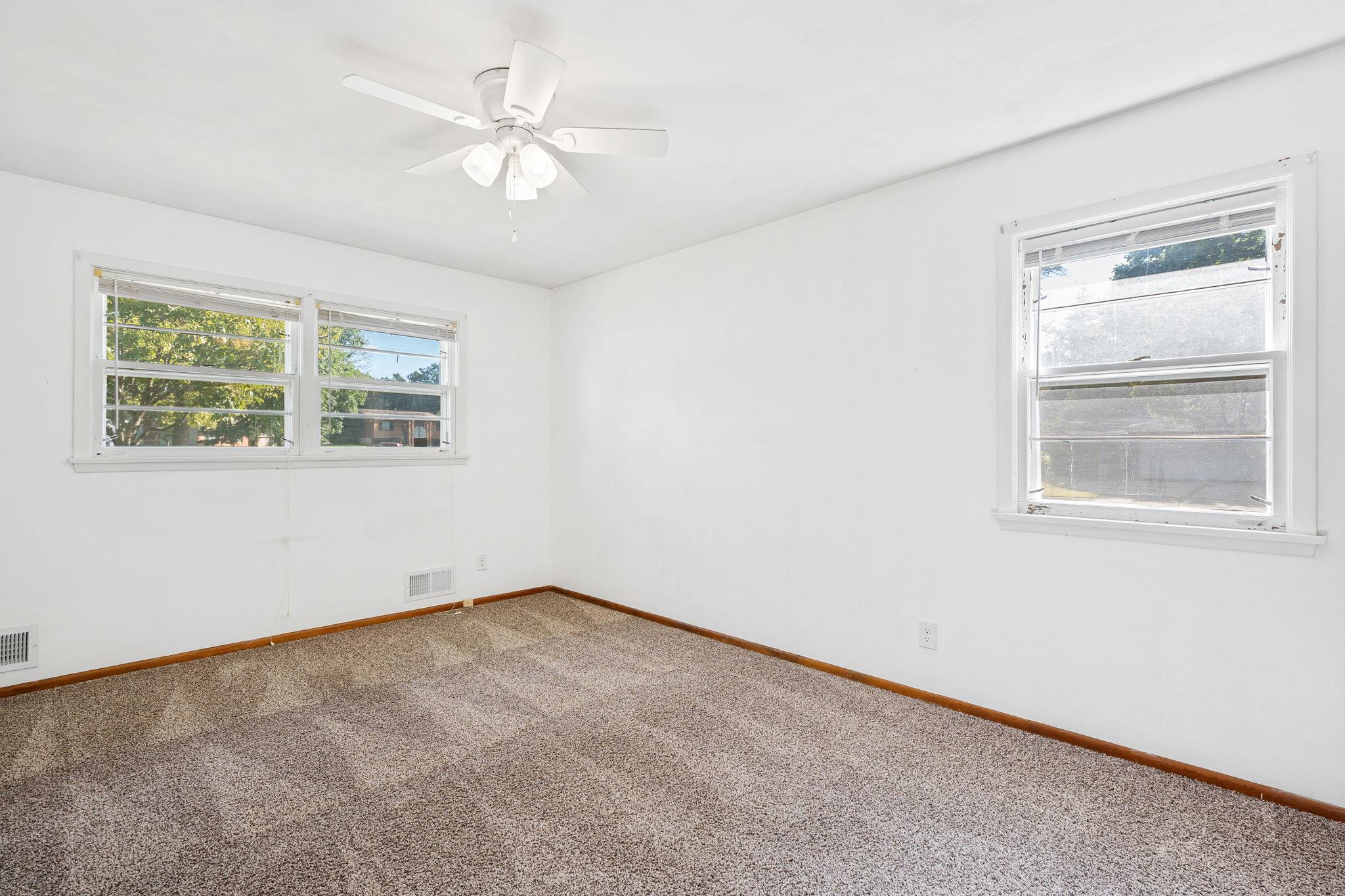 Owatonna, Minnesota 55060, United States, 3 Bedrooms Bedrooms, ,2 BathroomsBathrooms,Residential,Active,203696