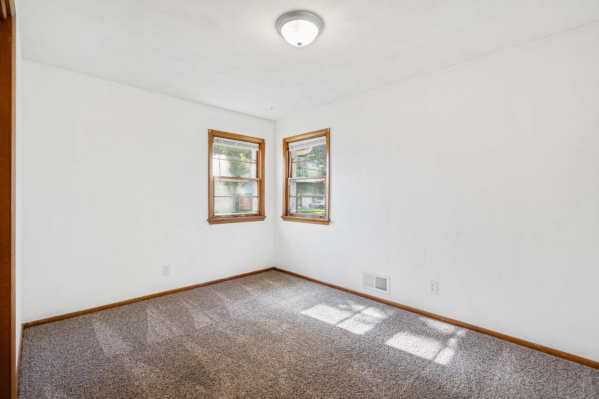 Owatonna, Minnesota 55060, United States, 3 Bedrooms Bedrooms, ,2 BathroomsBathrooms,Residential,Active,203696