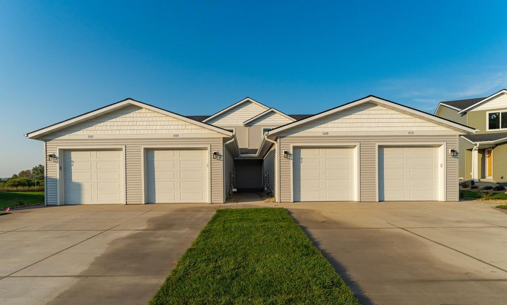 Photo of 1105 Century Village Lane NE, Rochester, MN 55906 (MLS # 7042711)