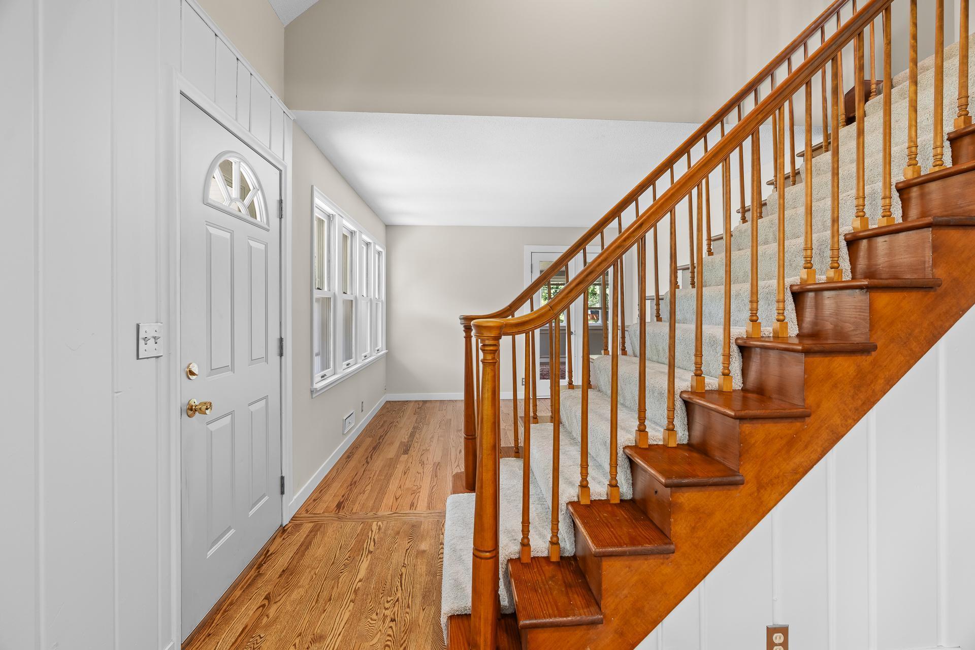 10916 Oxborough Avenue S