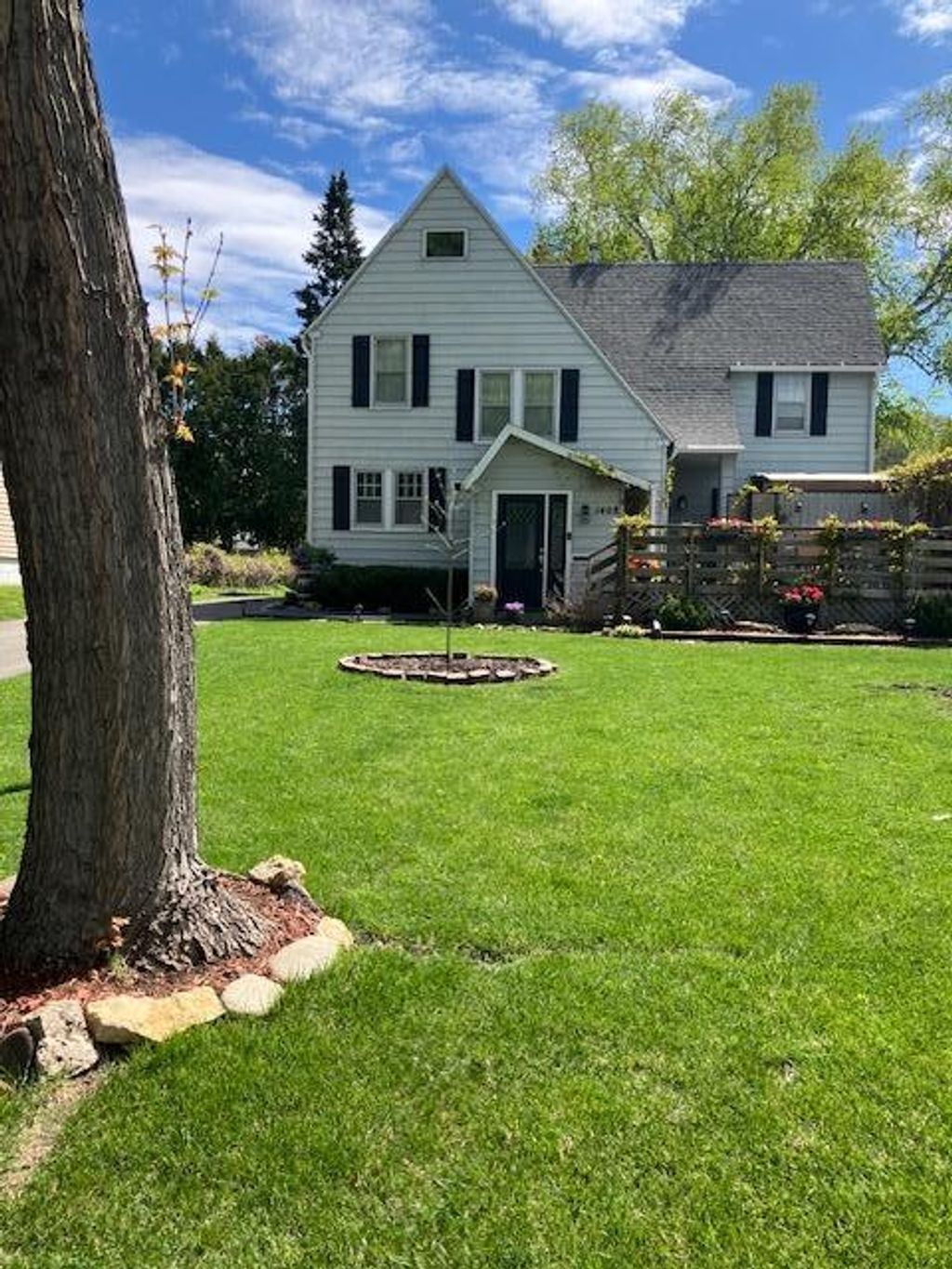 Photo of 1408 12th Ave NE AVE, Rochester, MN 55906 (MLS # 7067500)