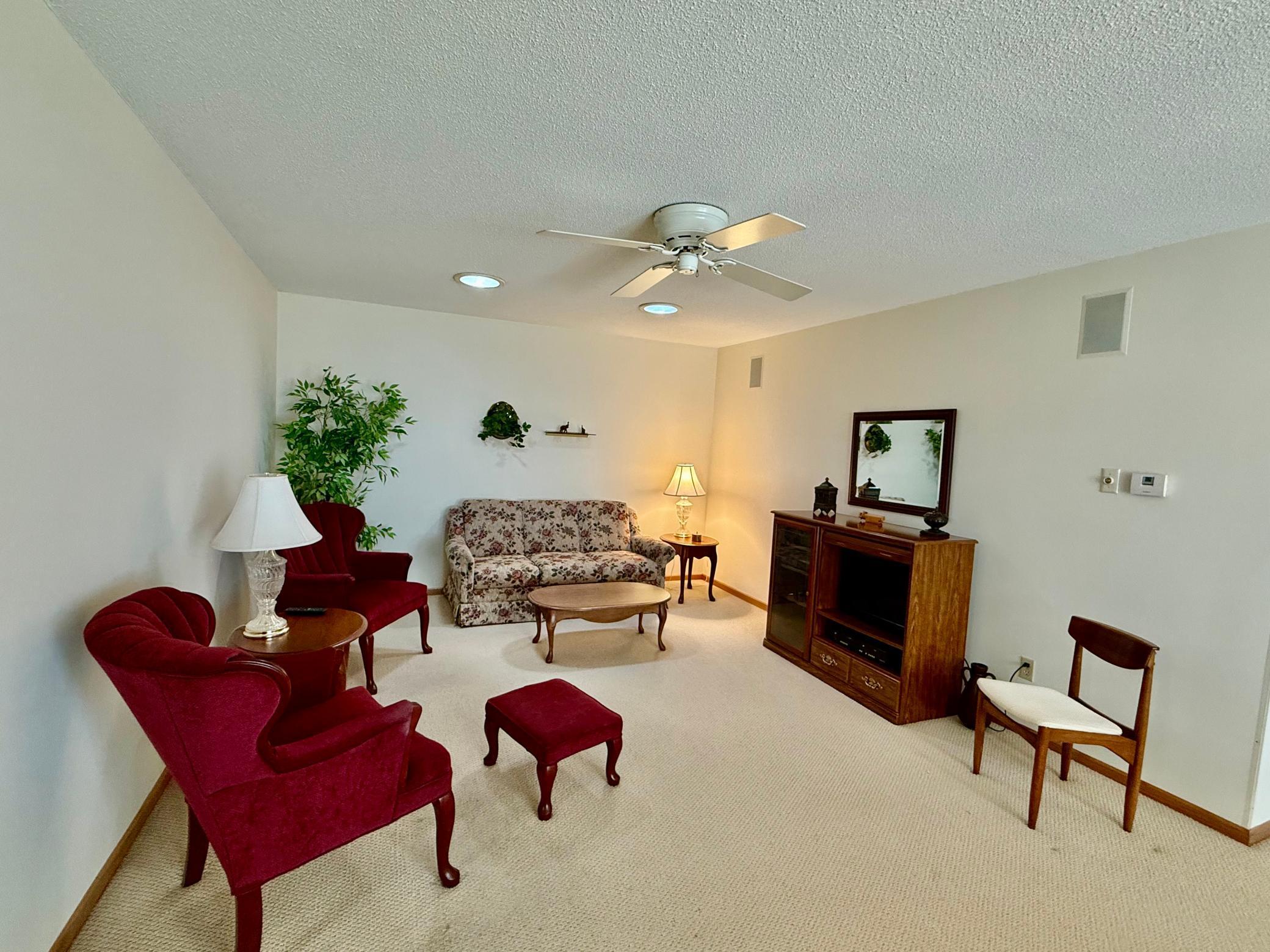 14401 Glenda Drive