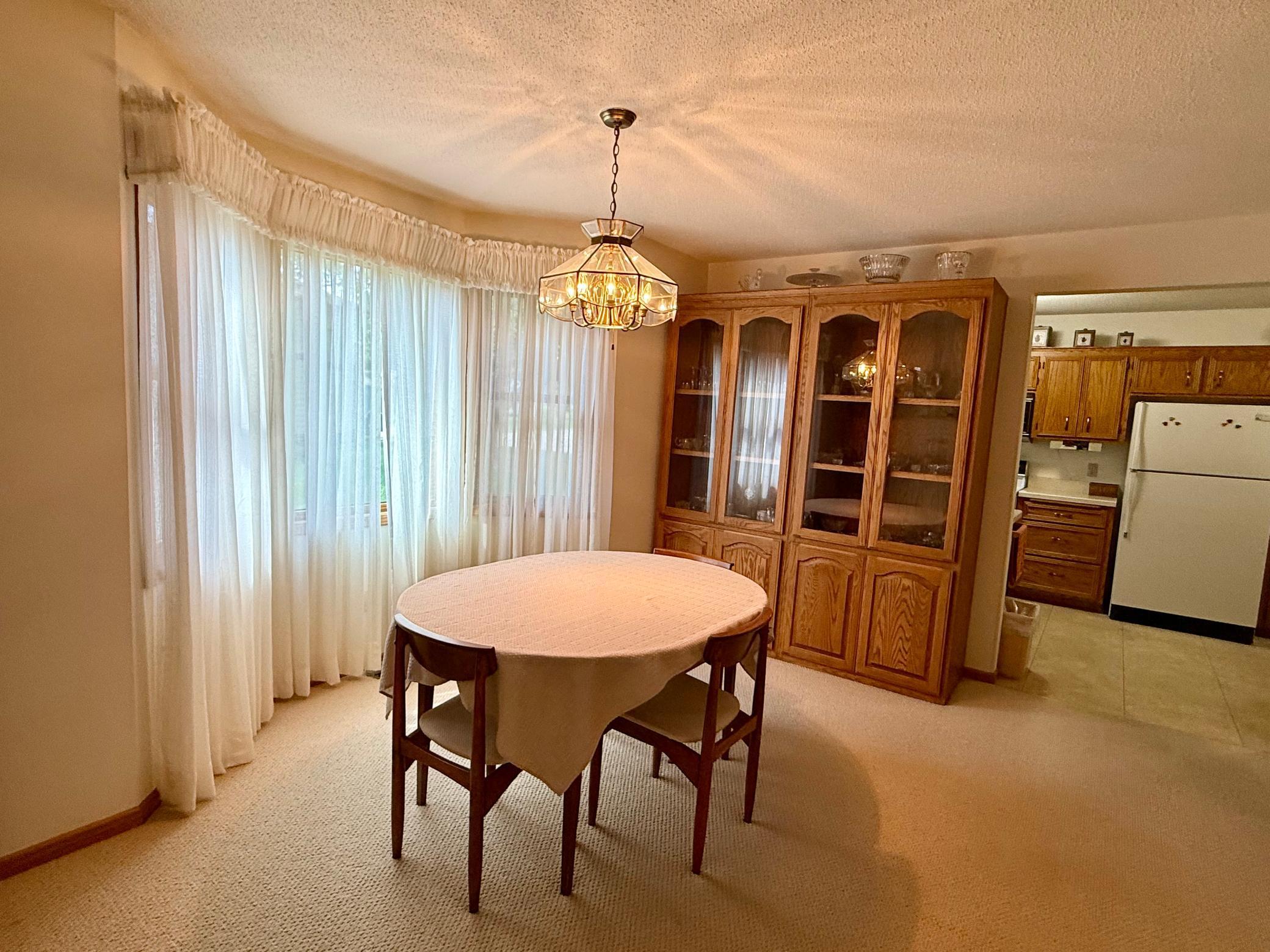 14401 Glenda Drive
