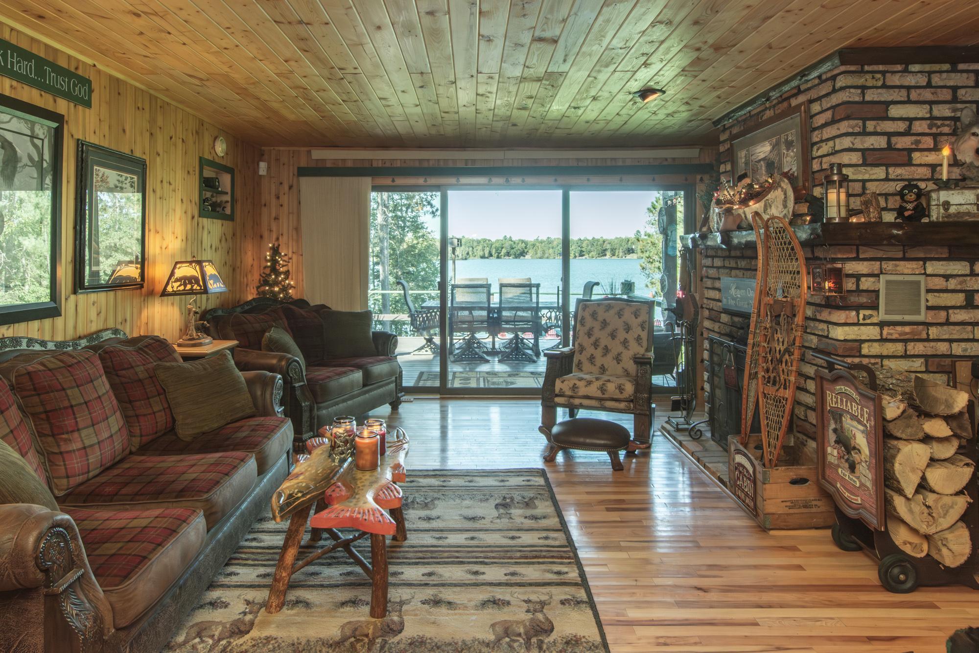 31 Mayflower Trail NE