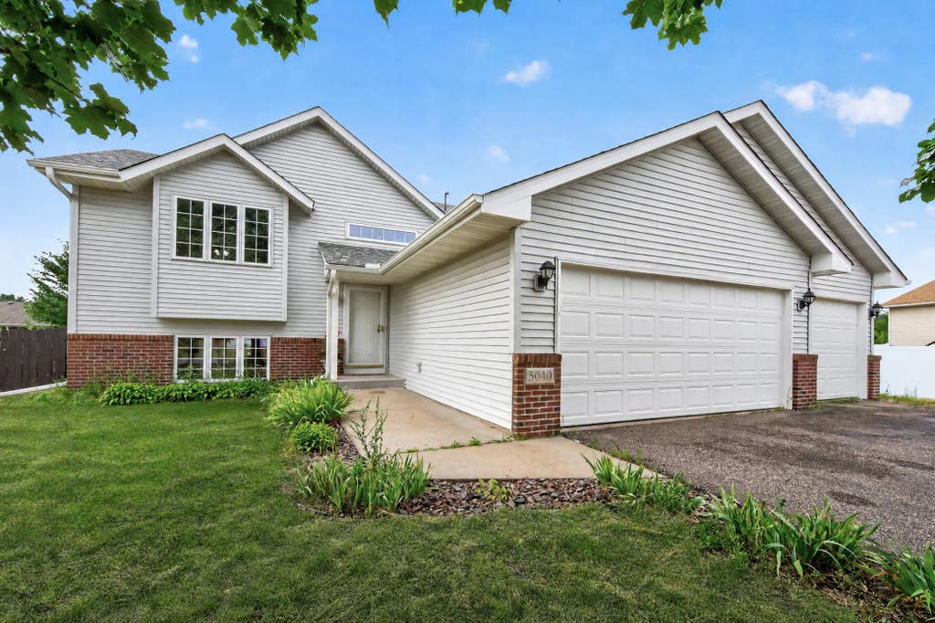 Photo of 5040 Edinburgh Way, Big Lake, MN 55309 (MLS # 7062729)
