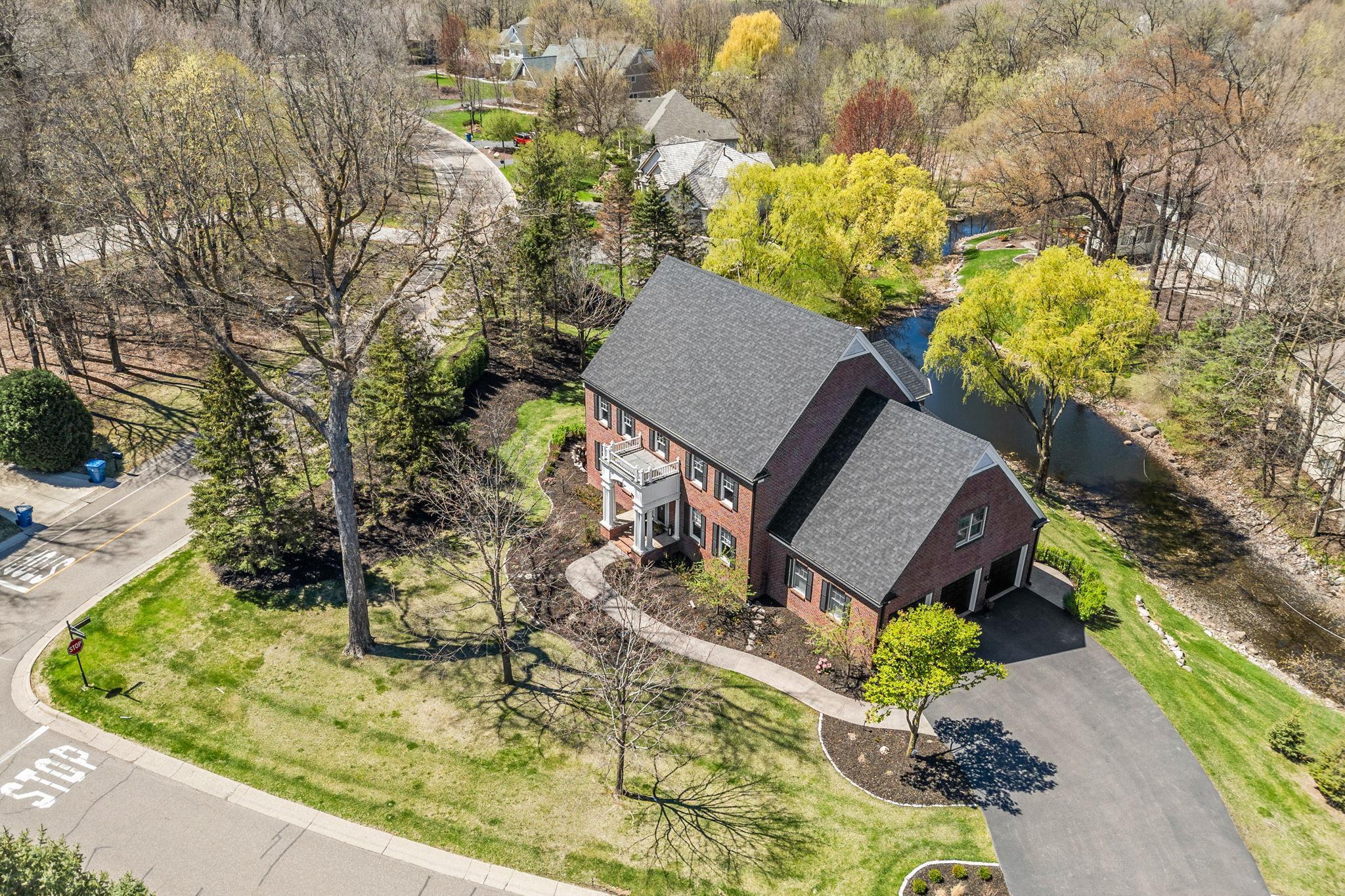 8766 Sherwood Bluff