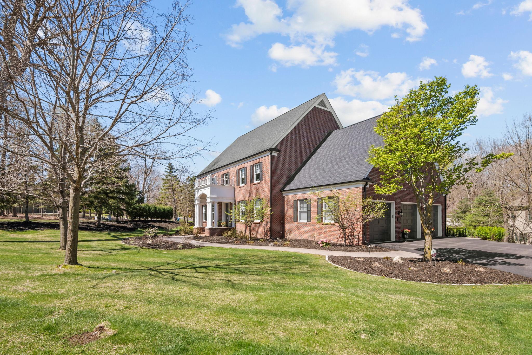 8766 Sherwood Bluff