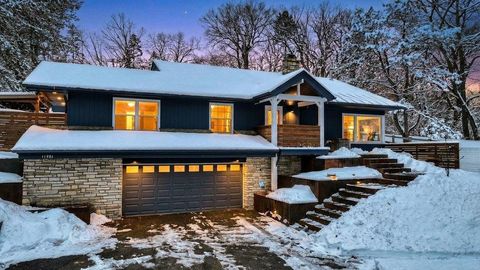 11521 Park Ridge Drive W Minnetonka MN 55305