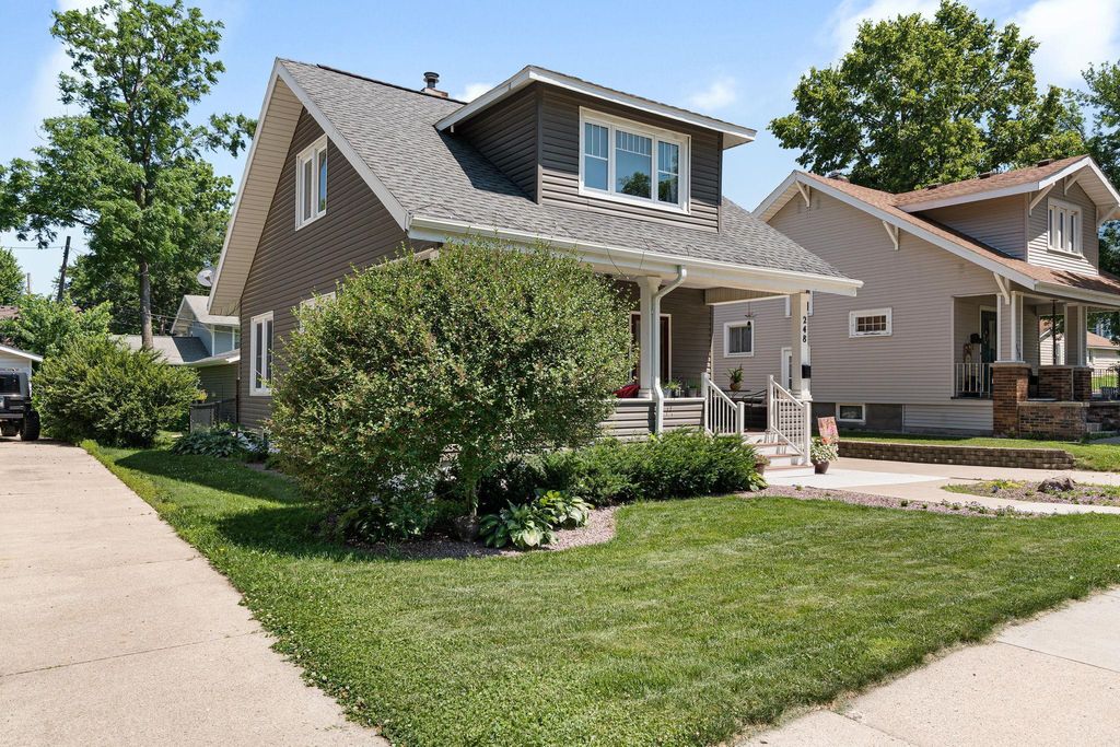 Photo of 248 E School Street, Owatonna, MN 55060 (MLS # 7006828)