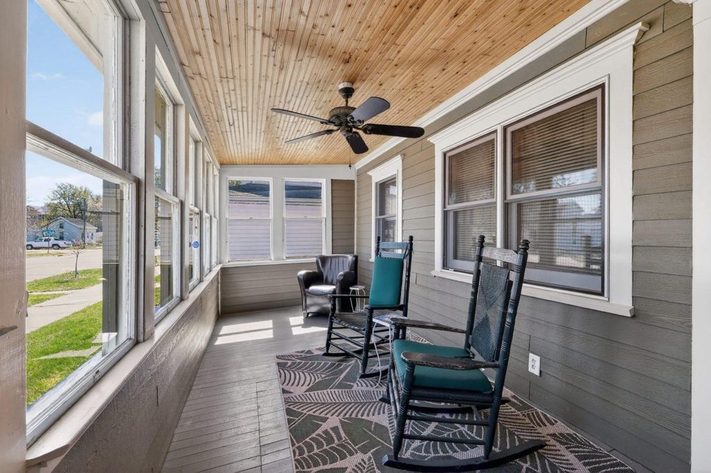 Photo of 407 N Washington Street, Lake City, MN 55041 (MLS # 7068053)