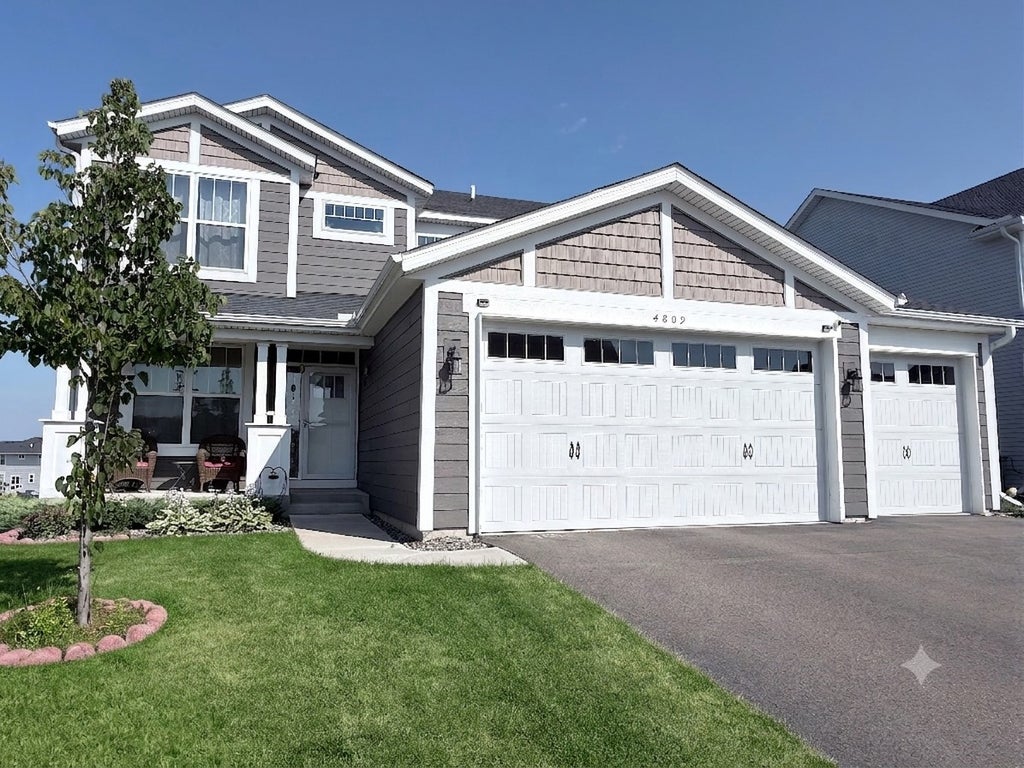 Photo of 4809 Stable View Drive, Woodbury, MN 55129 (MLS # 7112139)