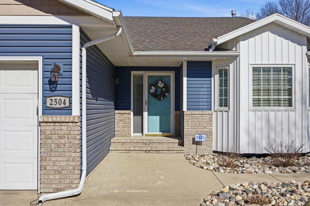Photo of 2504 33rd Street S, Fargo, ND 58103 (MLS # 7059915)