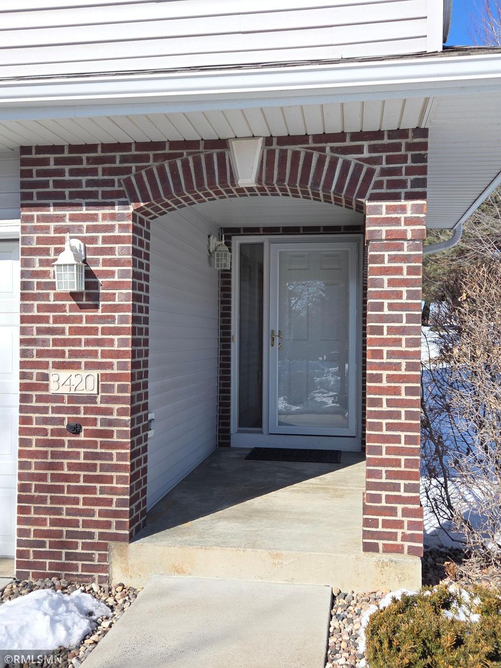 Photo of 3420 Spring Glen Circle NW, Prior Lake, MN 55372 (MLS # 7028243)