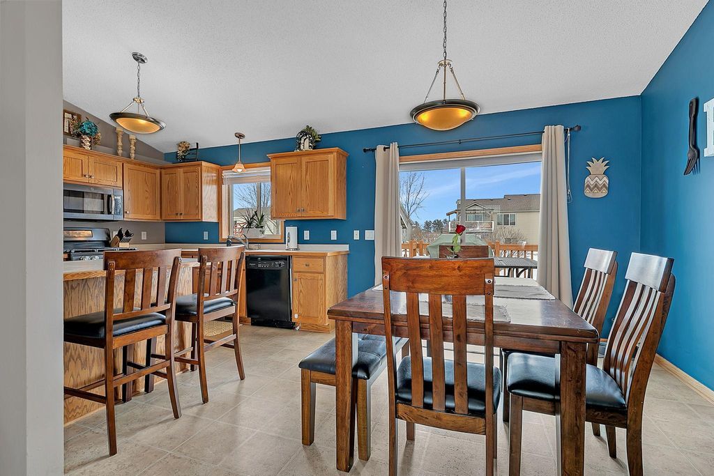 Photo of 1525 Park View Lane NE, Sauk Rapids, MN 56379 (MLS # 7017434)