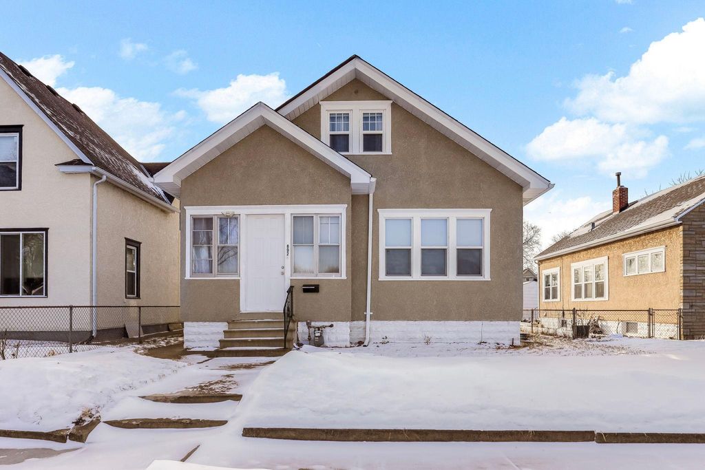 Photo of 892 Cook Avenue E, Saint Paul, MN 55106 (MLS # 7012036)