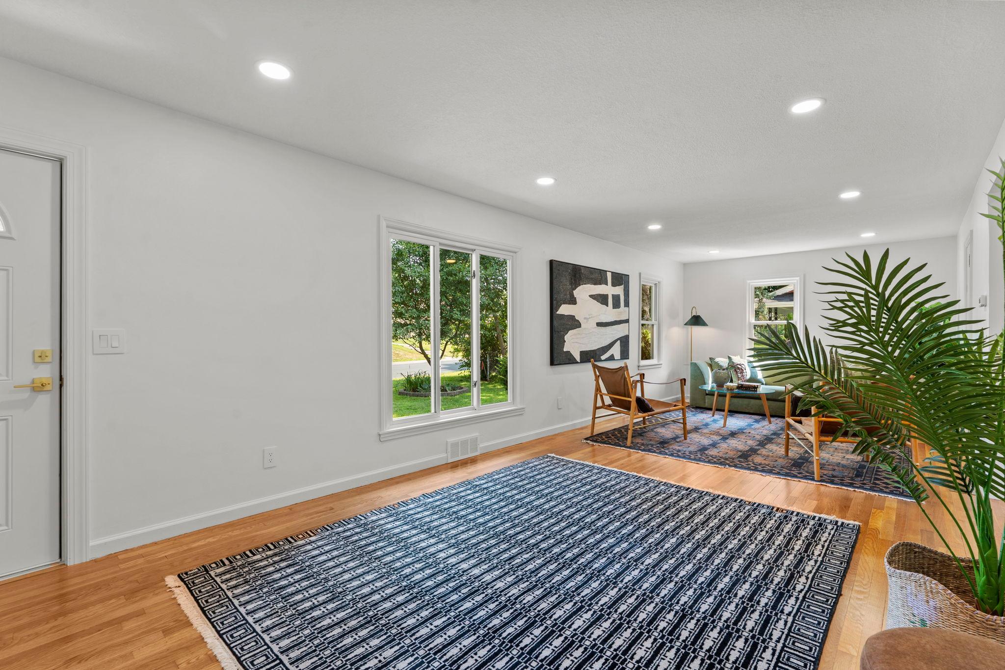 2508 27th Avenue NE