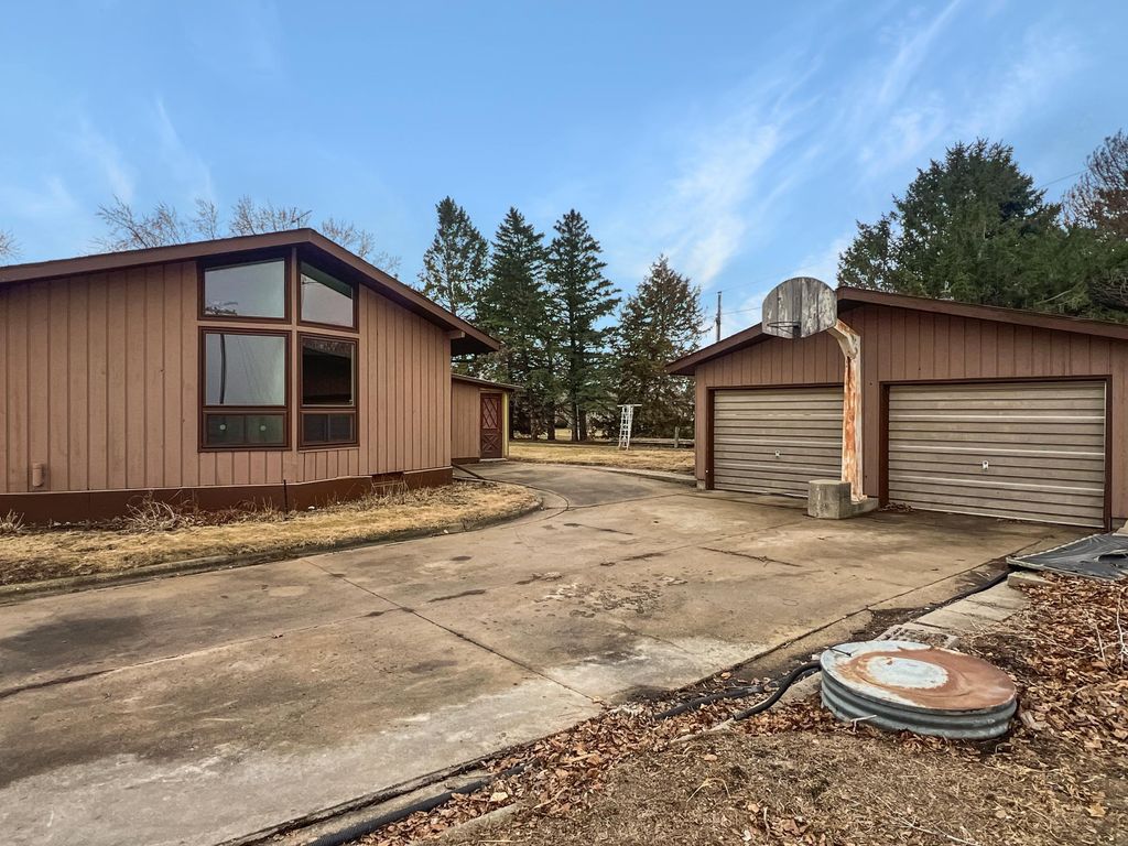 Photo of 511 Guide Street N, Welcome, MN 56181 (MLS # 7032463)