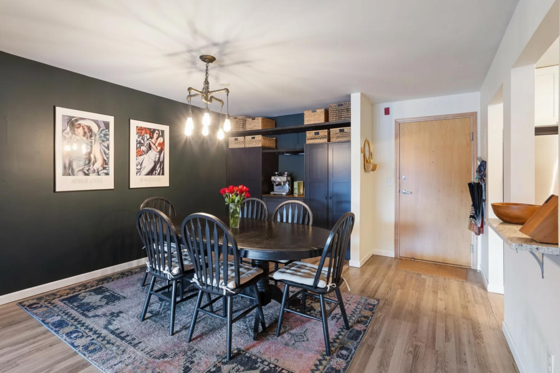 4820 Park Commons Drive 220