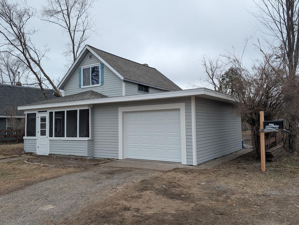 Photo of 1213 Irvine Avenue NW, Bemidji, MN 56601 (MLS # 7045108)