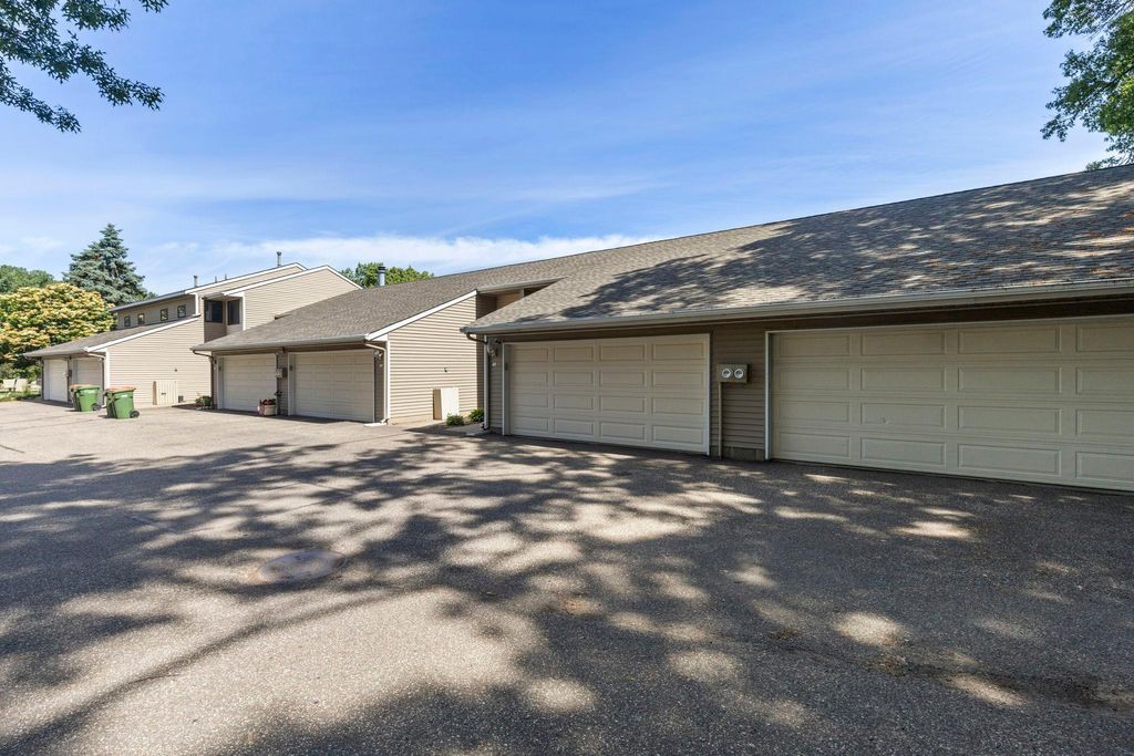 Photo of 41 Round Lake Trail, Little Canada, MN 55117 (MLS # 7093062)