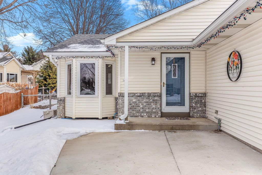 Photo of 9235 Jeffery Avenue S, Cottage Grove, MN 55016 (MLS # 7000822)