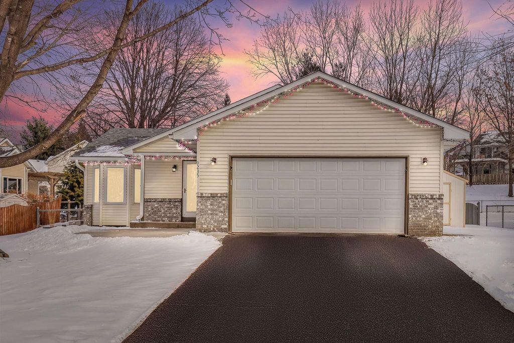 Photo of 9235 Jeffery Avenue S, Cottage Grove, MN 55016 (MLS # 7000822)