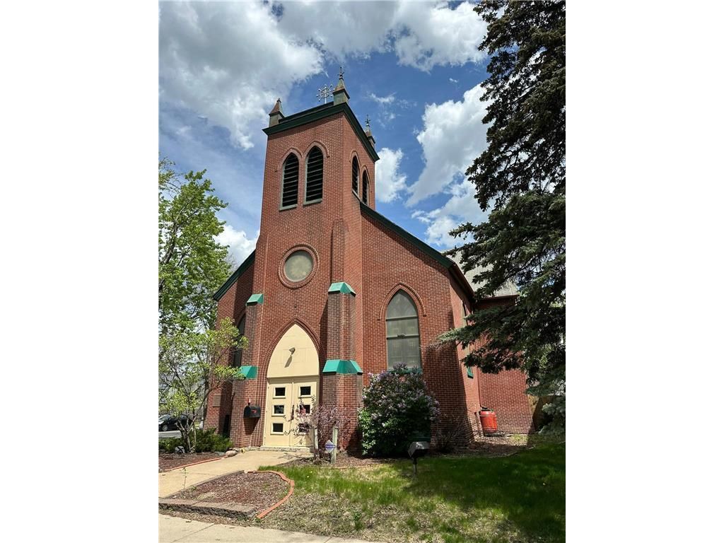 Photo of 1429 Madison Street NE, Minneapolis, MN 55413 (MLS # 7011804)