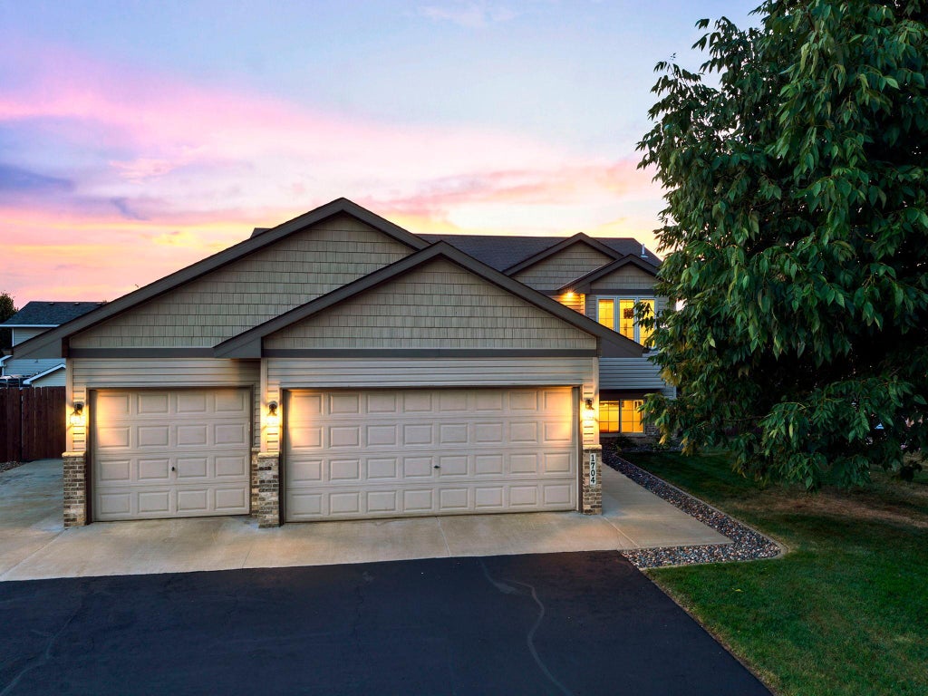 Photo of 1704 Jefferson Street S, Cambridge, MN 55008 (MLS # 7135301)
