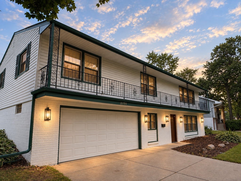 Photo of 2150 Aquila Avenue N, Golden Valley, MN 55427 (MLS # 7138507)