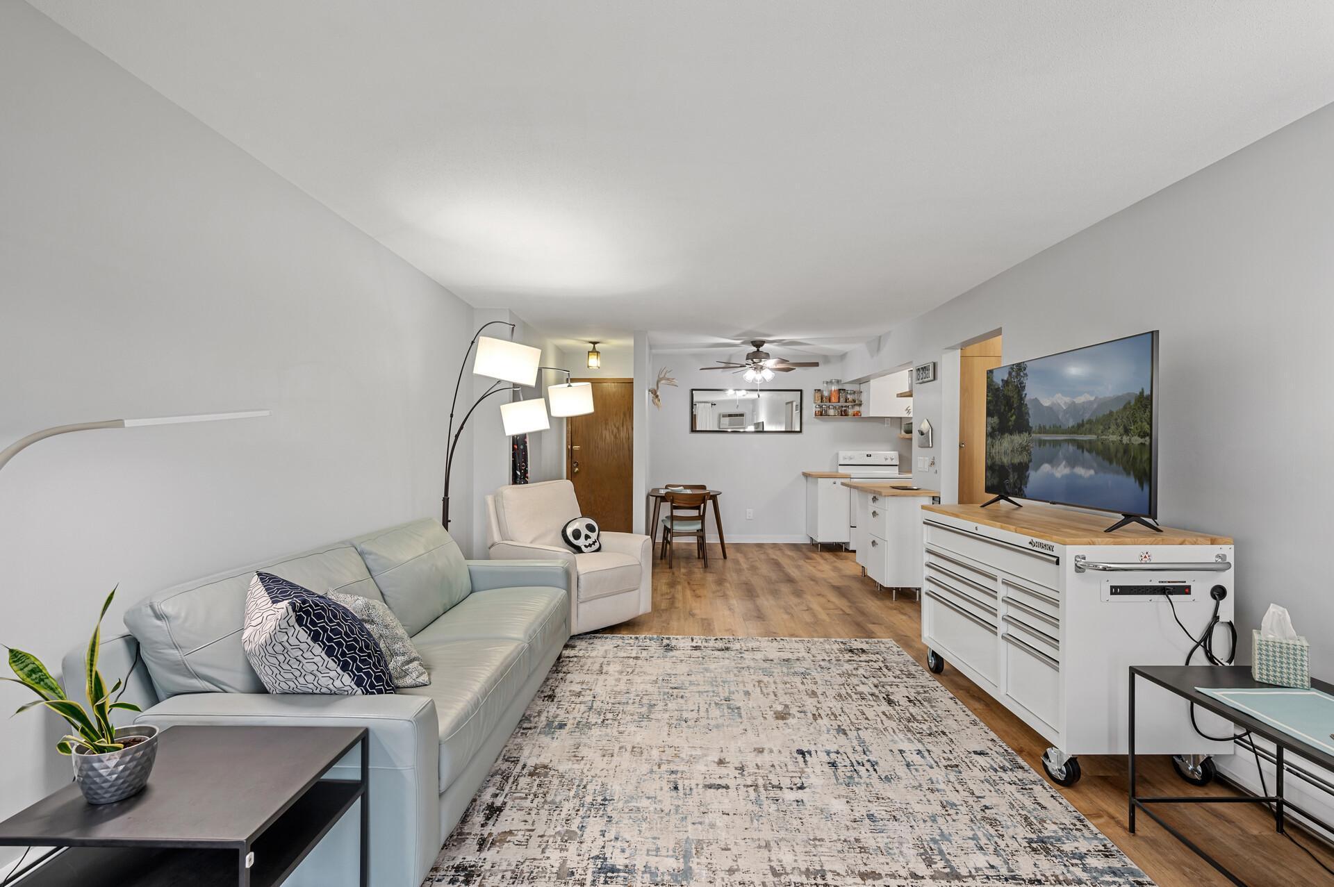2700 Oxford Street N 139