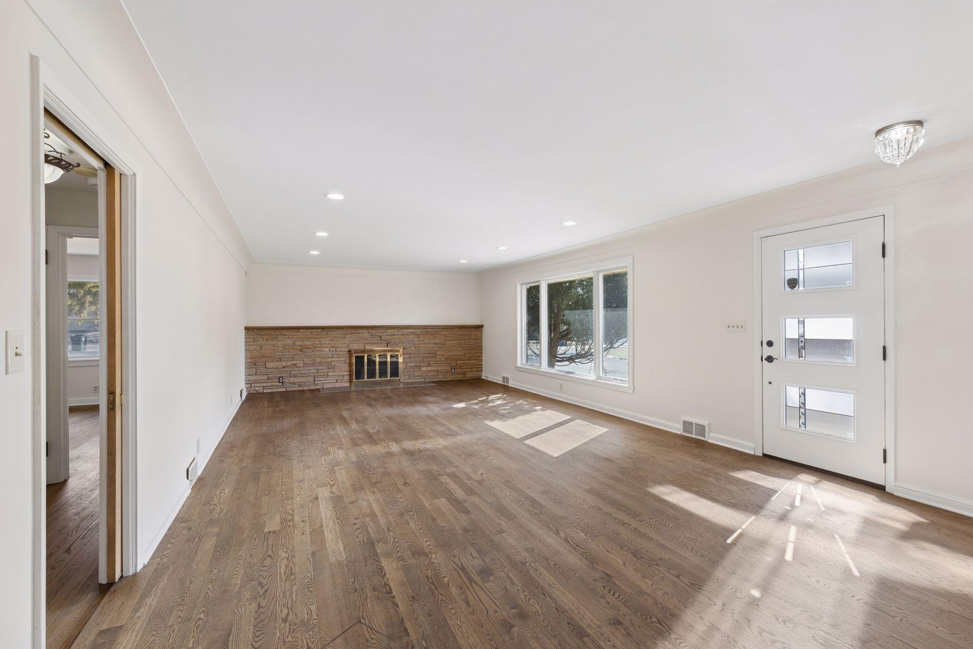 2079 Upper Saint Dennis Road