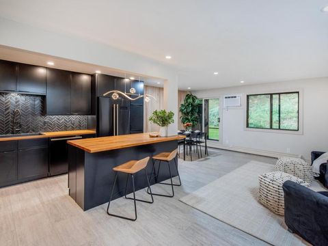 7401 W 101st Street 111 Bloomington MN 55438