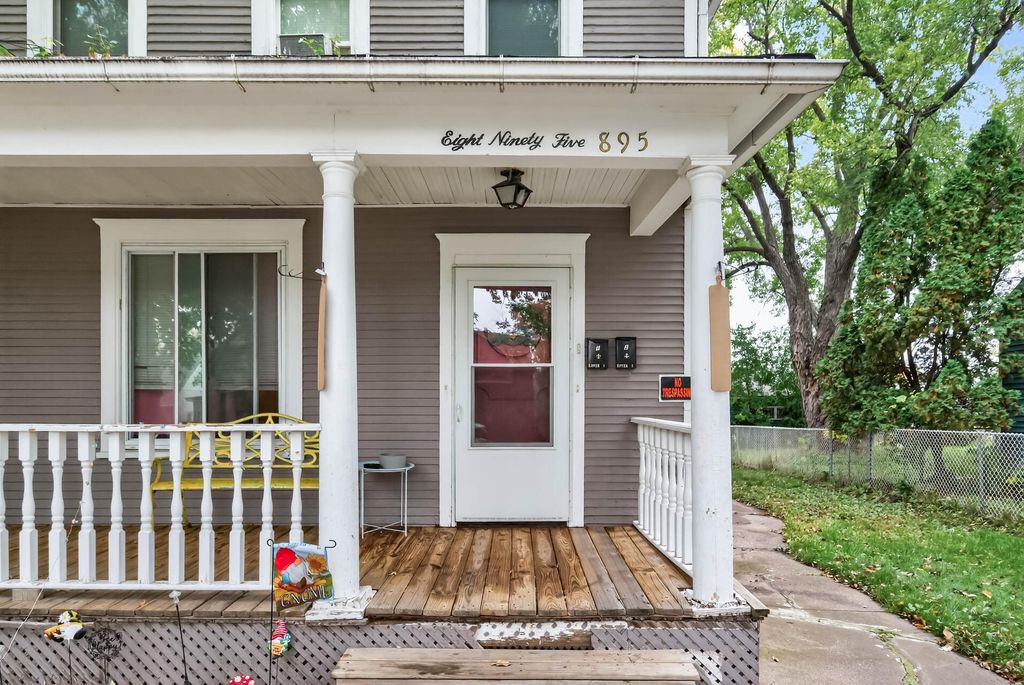 Photo of 895 Rose Avenue E, Saint Paul, MN 55106 (MLS # 7044150)