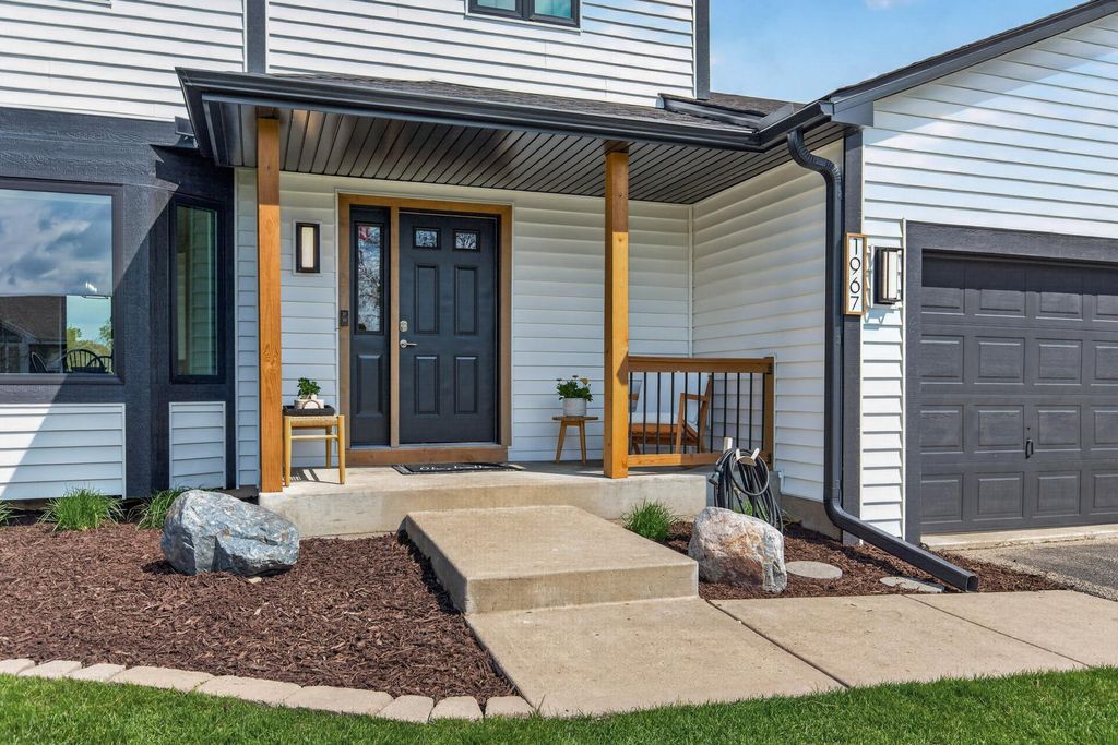 Photo of 1967 Hazen Street, Shakopee, MN 55379 (MLS # 7067767)