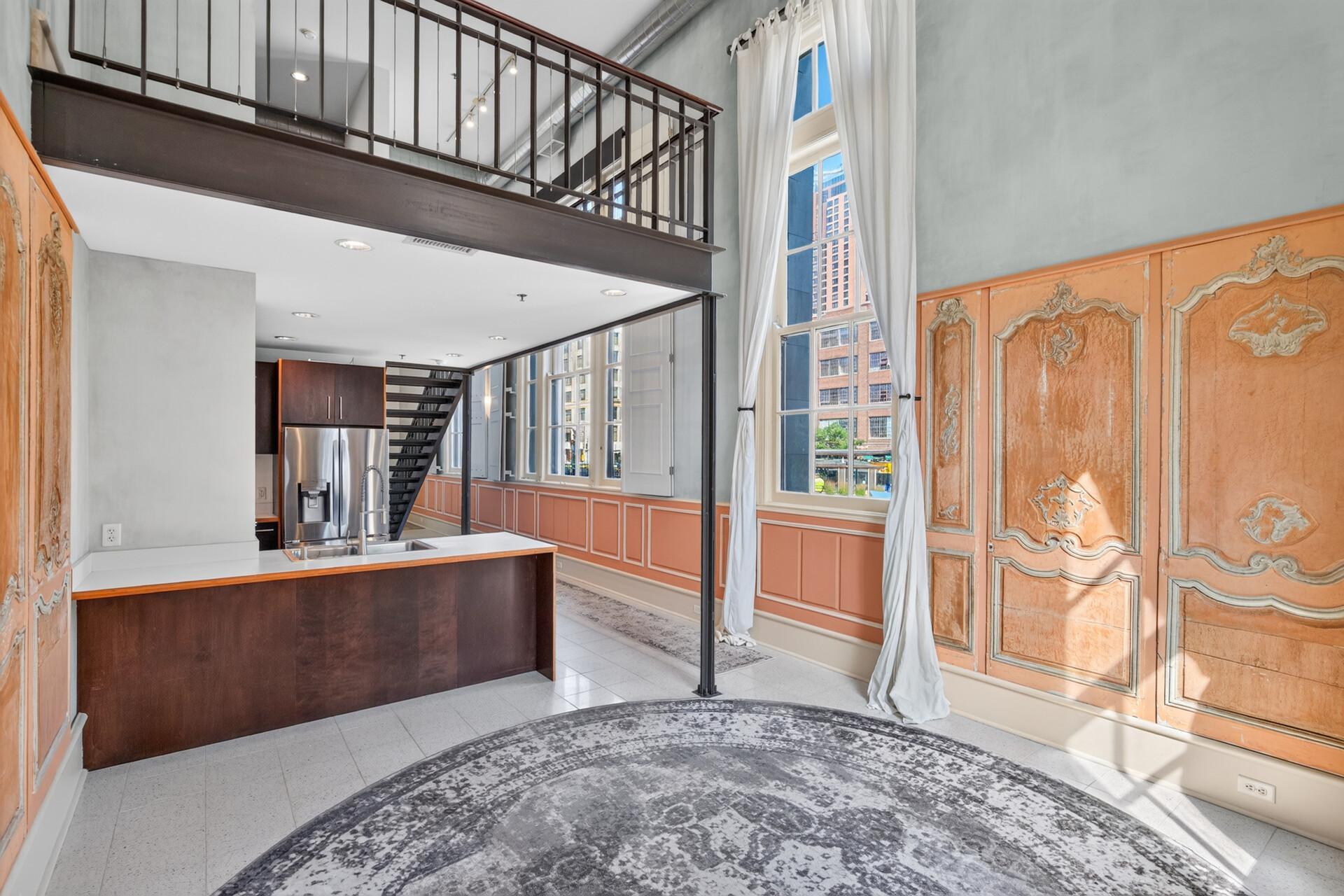 214 4th Street E 101