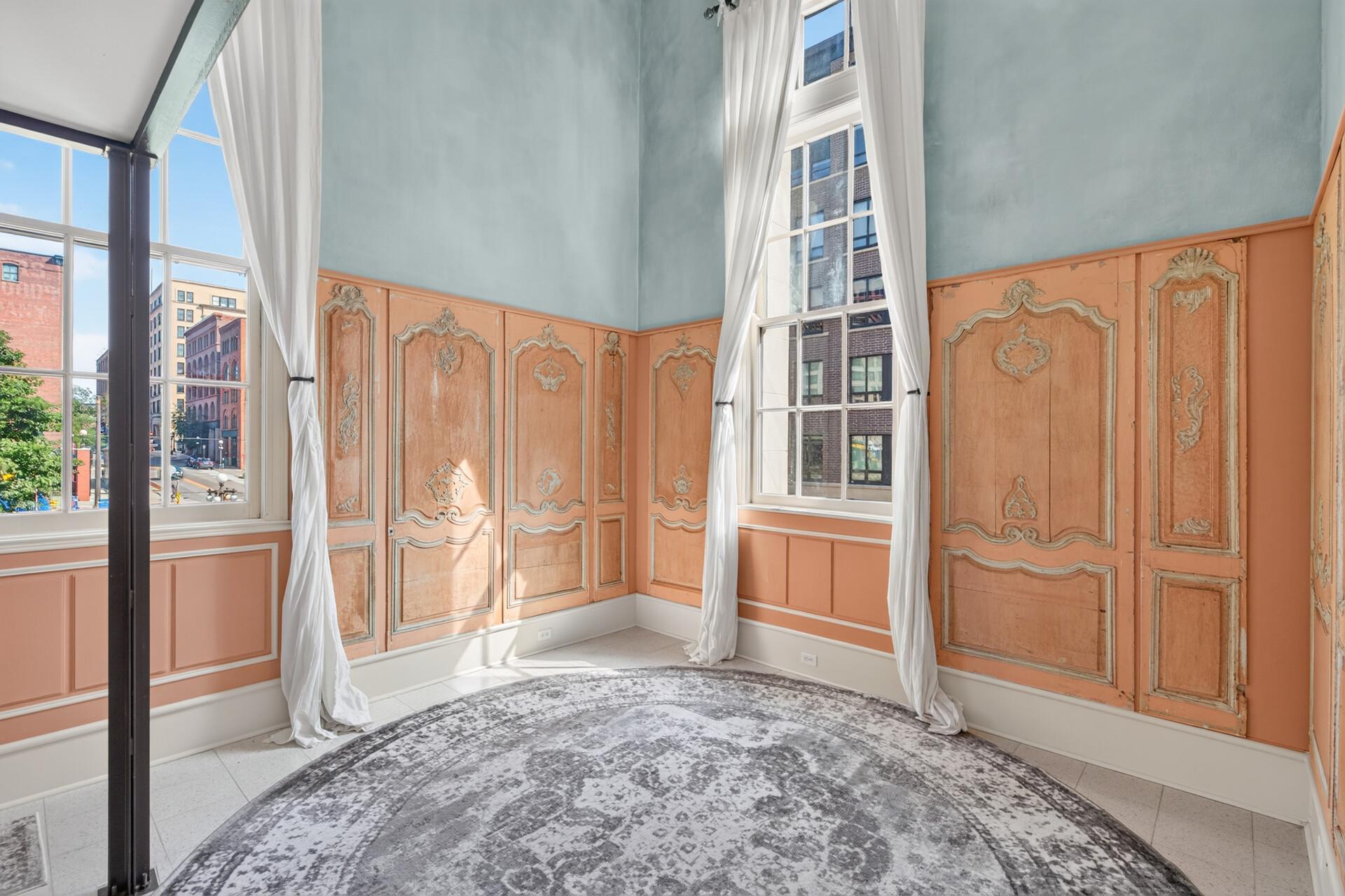 214 4th Street E 101