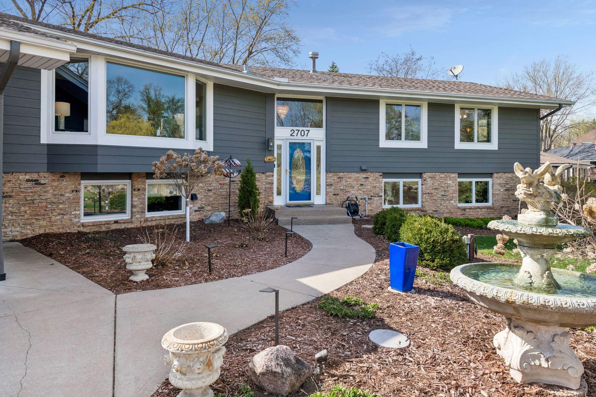 2707 Walters Port Lane