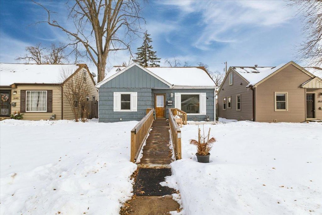 Photo of 3149 Nevada Avenue S, Saint Louis Park, MN 55426 (MLS # 6824352)