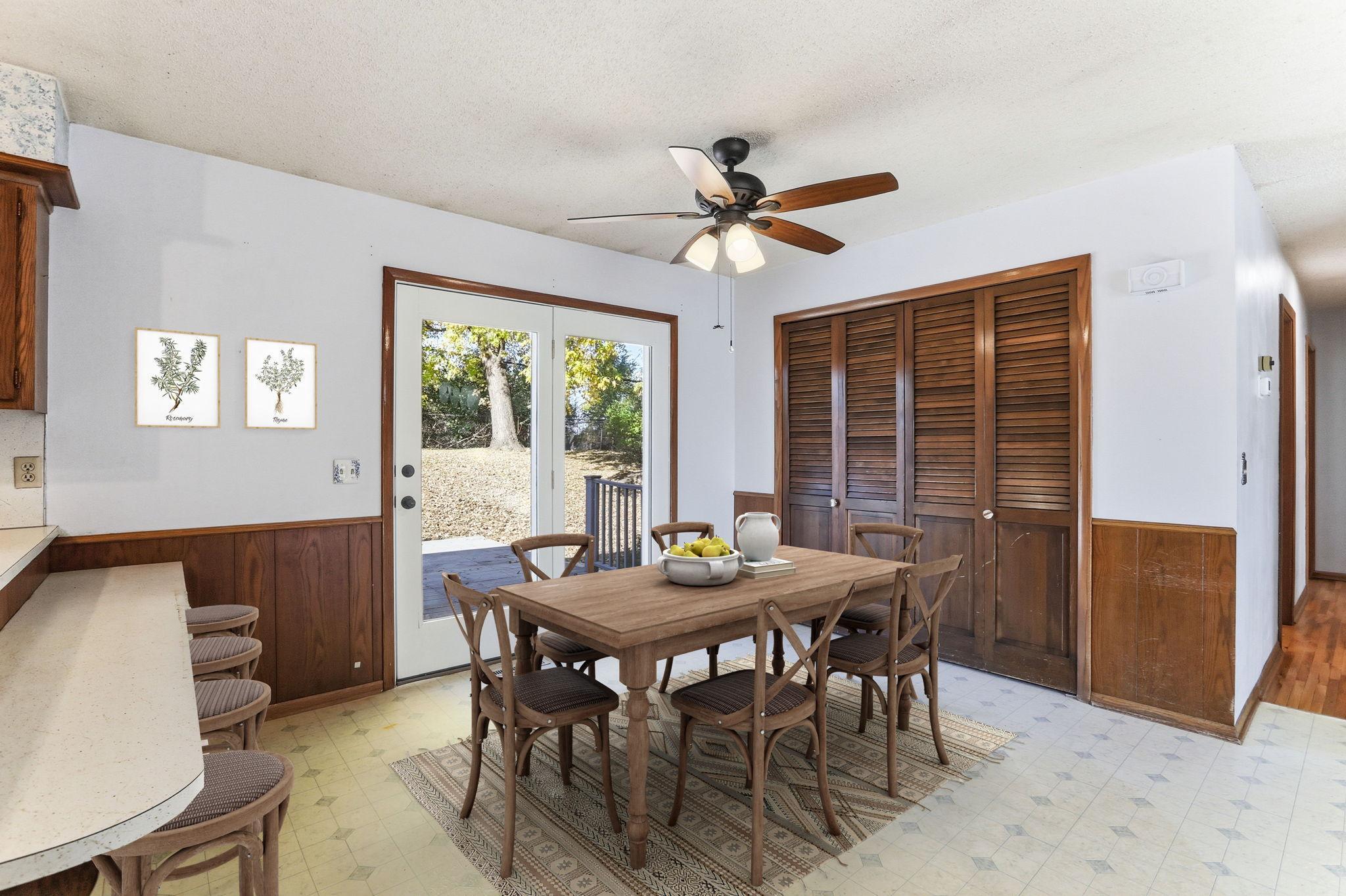 1409 Independence Avenue N