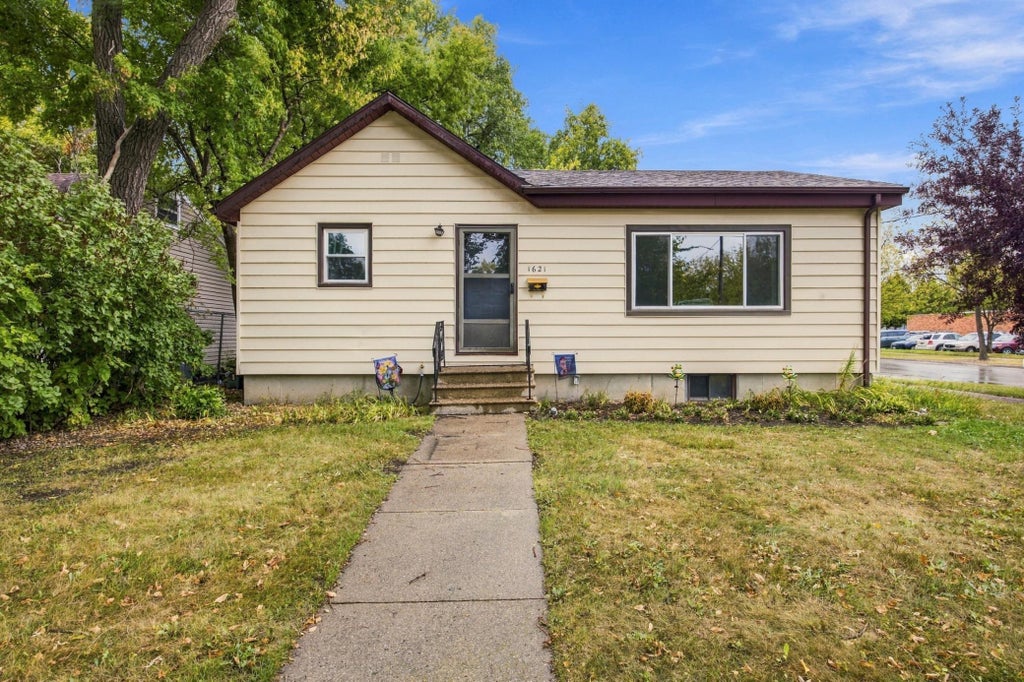 Photo of 1621 12th Avenue S, Fargo, ND 58103 (MLS # 7147161)