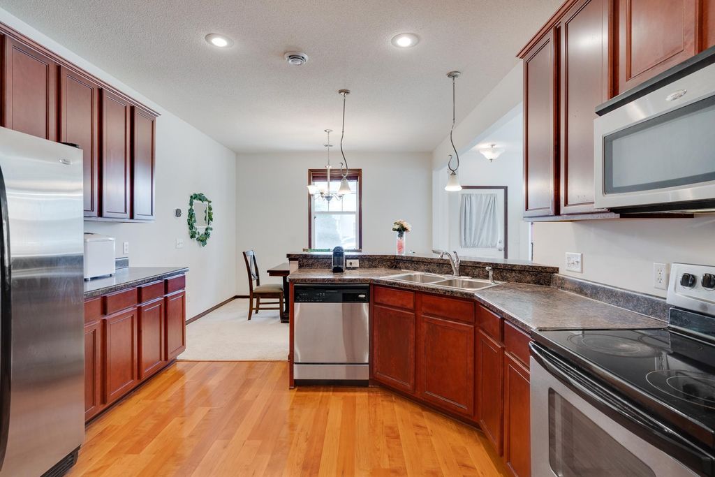 Photo of 3317 Hazel Trail #A, Woodbury, MN 55129 (MLS # 7085396)