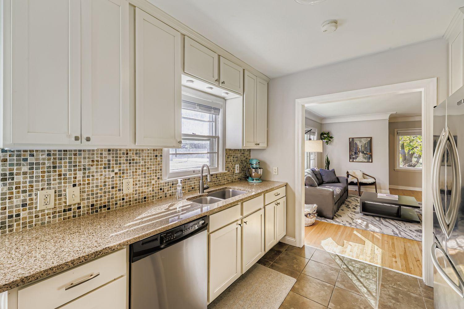 2960 Zarthan Avenue S