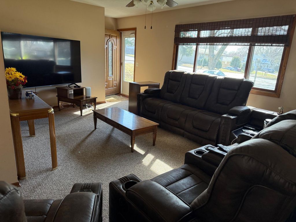 Photo of 4654 Boone Avenue N, New Hope, MN 55428 (MLS # 7046384)