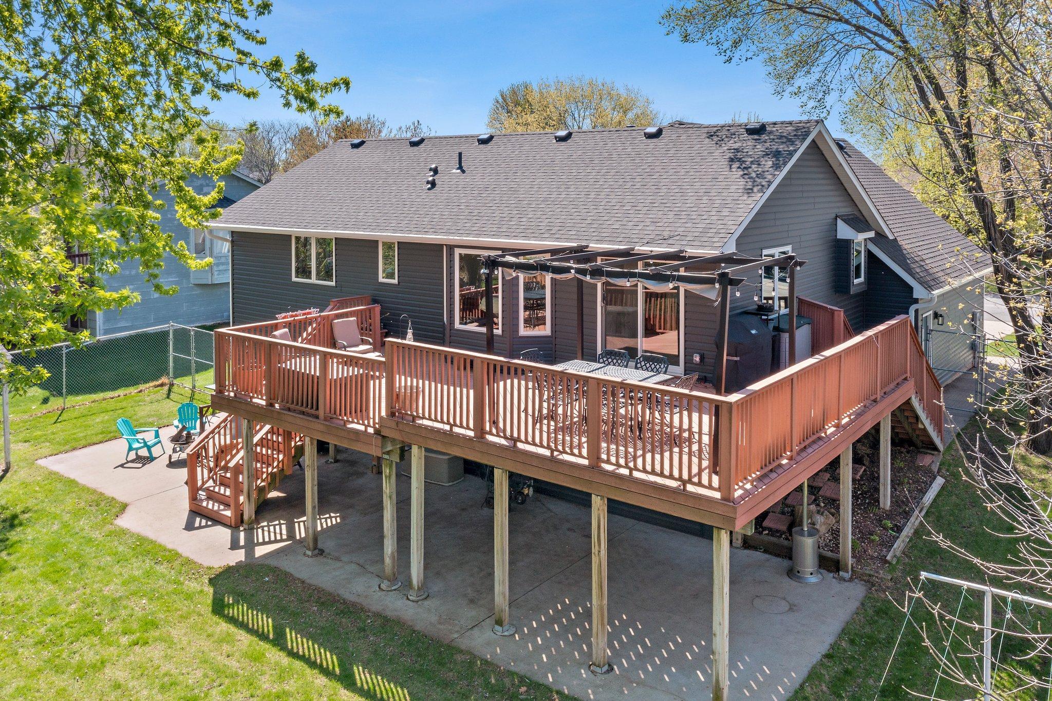 7165 Upper 157th Street W