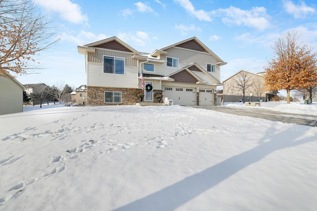 Photo of 5160 Harvest Curve, Mayer, MN 55360 (MLS # 6820681)