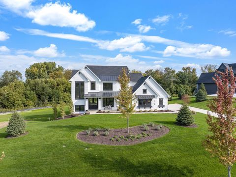 450 Indian Hill Road Chanhassen MN 55317