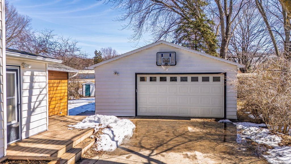 Photo of 417 Wood Street N, Jordan, MN 55352 (MLS # 7037717)